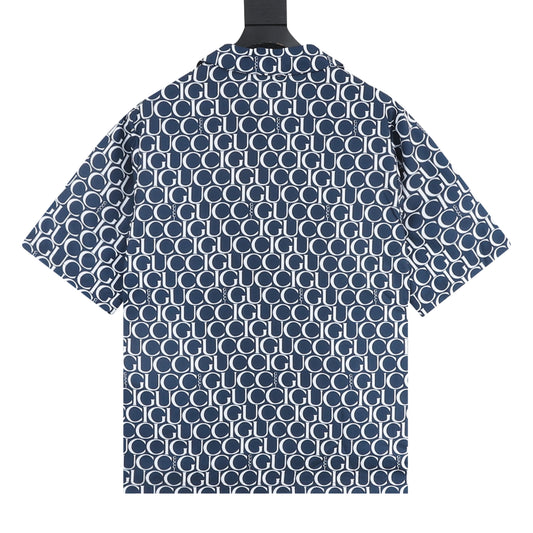 Gucci All-Over Graphic Print Short-Sleeve Shirt product detail 2