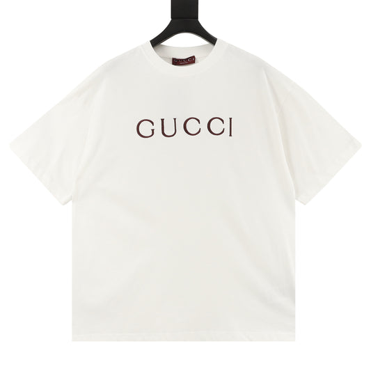 Gucci Minimal Letter Logo Embroidered T-Shirt front view