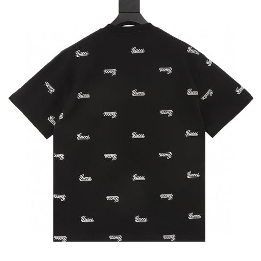 Gucci All-Over Logo Print T-Shirt product detail 2