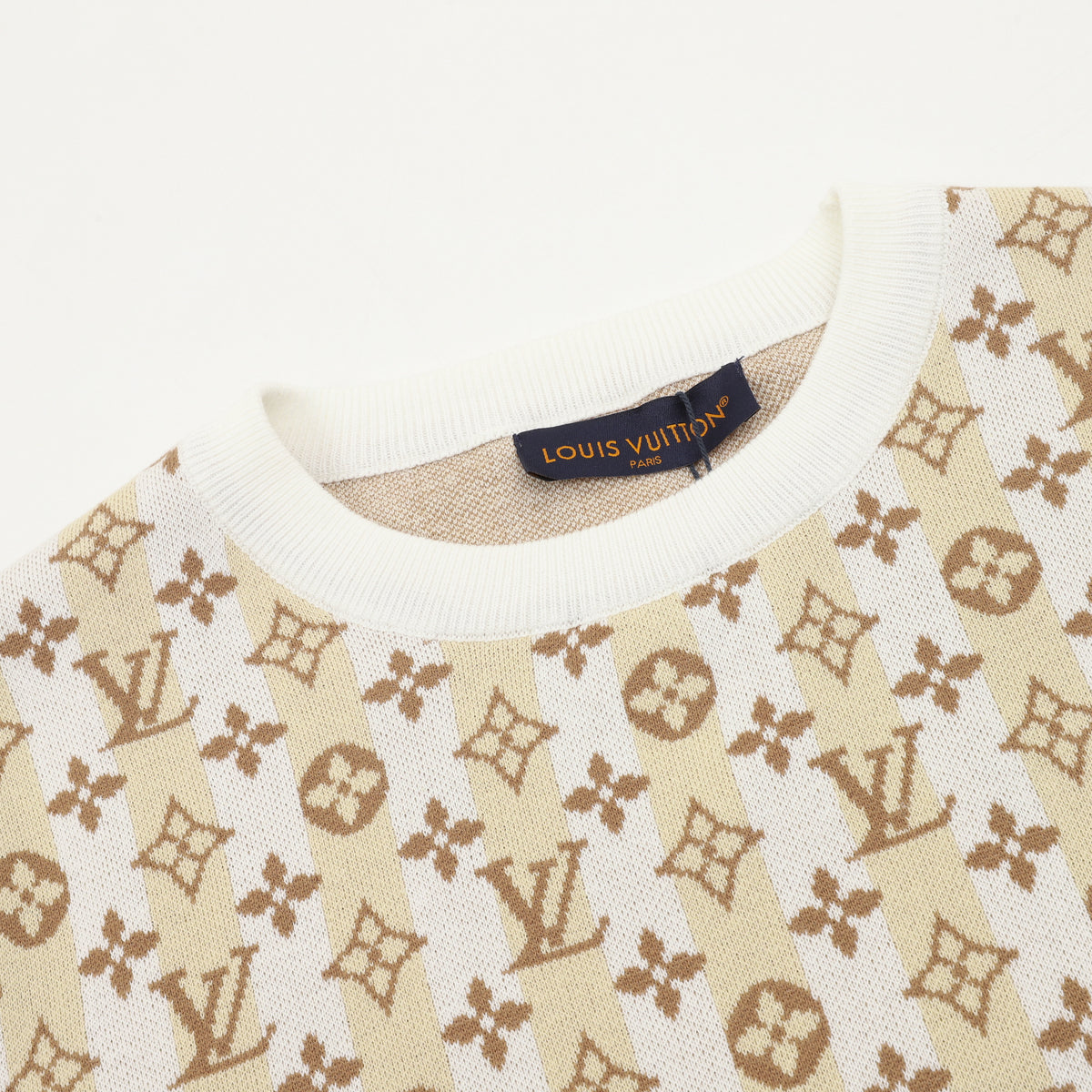 Louis Vuitton Monogram Floral Jacquard Knit T-Shirt - Ivory product detail 3