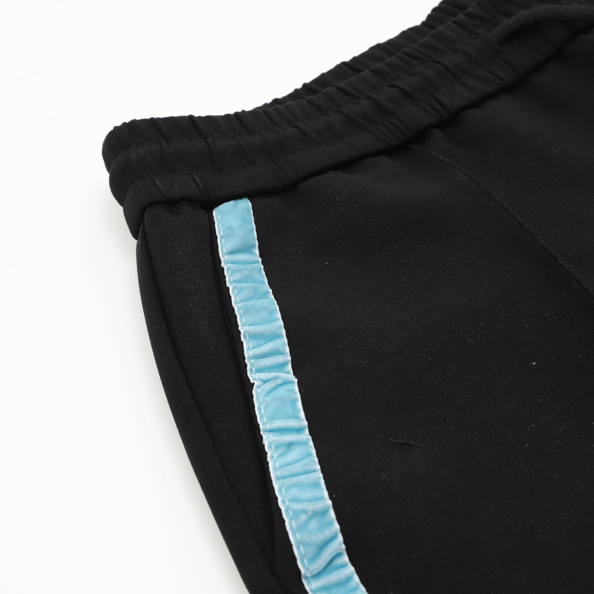 Louis Vuitton Side-Stripe Embroidered Shorts - Black product detail 4
