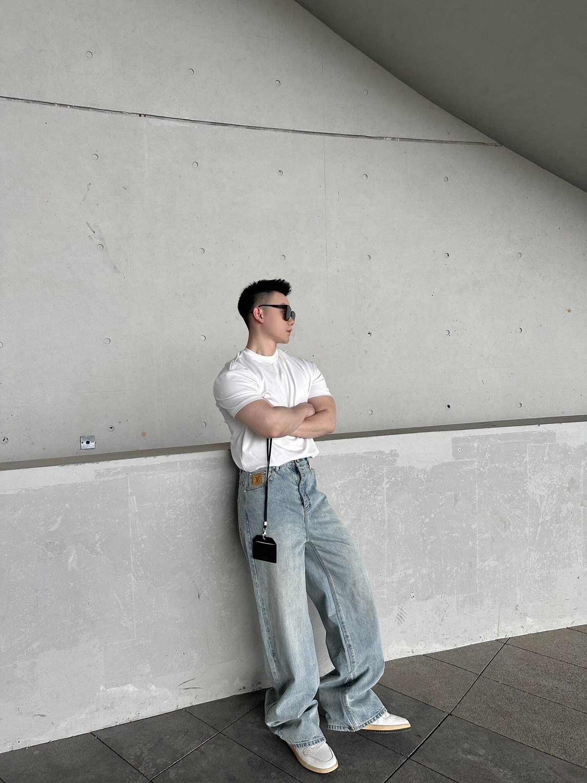 Louis Vuitton Back-Pocket Embroidered Skate Jeans - Light Blue product image 4