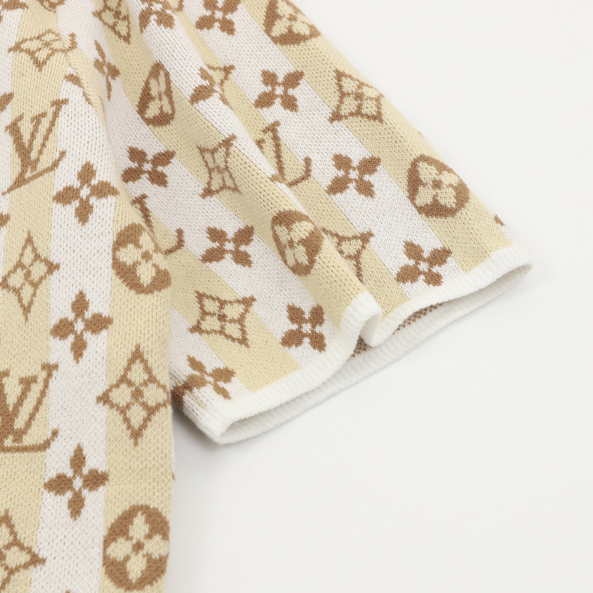 Louis Vuitton Monogram Floral Jacquard Knit T-Shirt - Ivory product detail 5