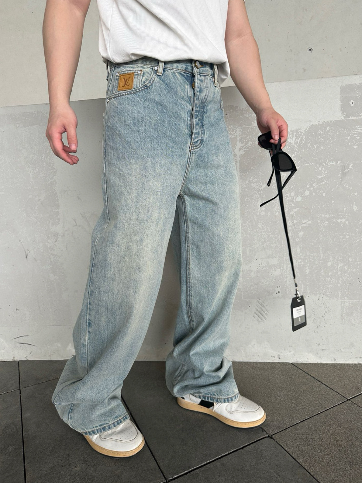 Louis Vuitton Back-Pocket Embroidered Skate Jeans - Light Blue product image 6
