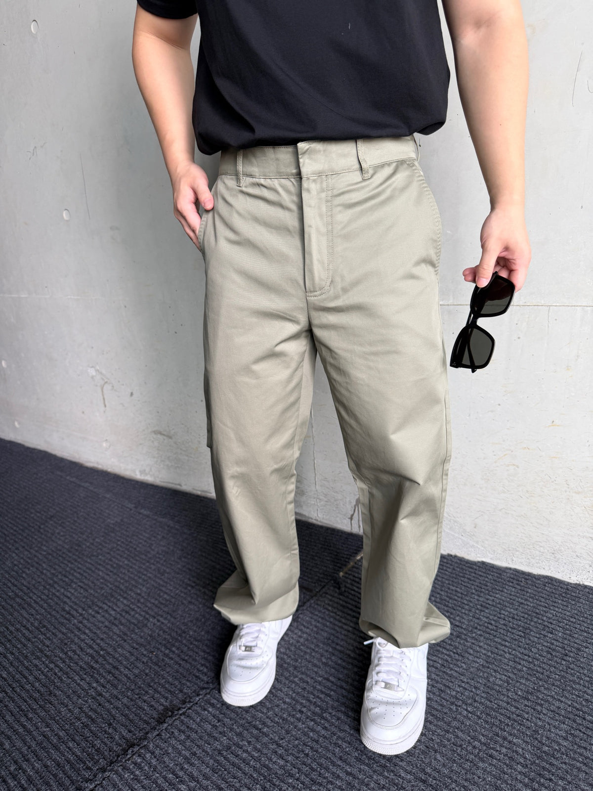 Louis Vuitton Leather-Pocket Silk-Cotton Crepe Trousers - Sage Green product image 10